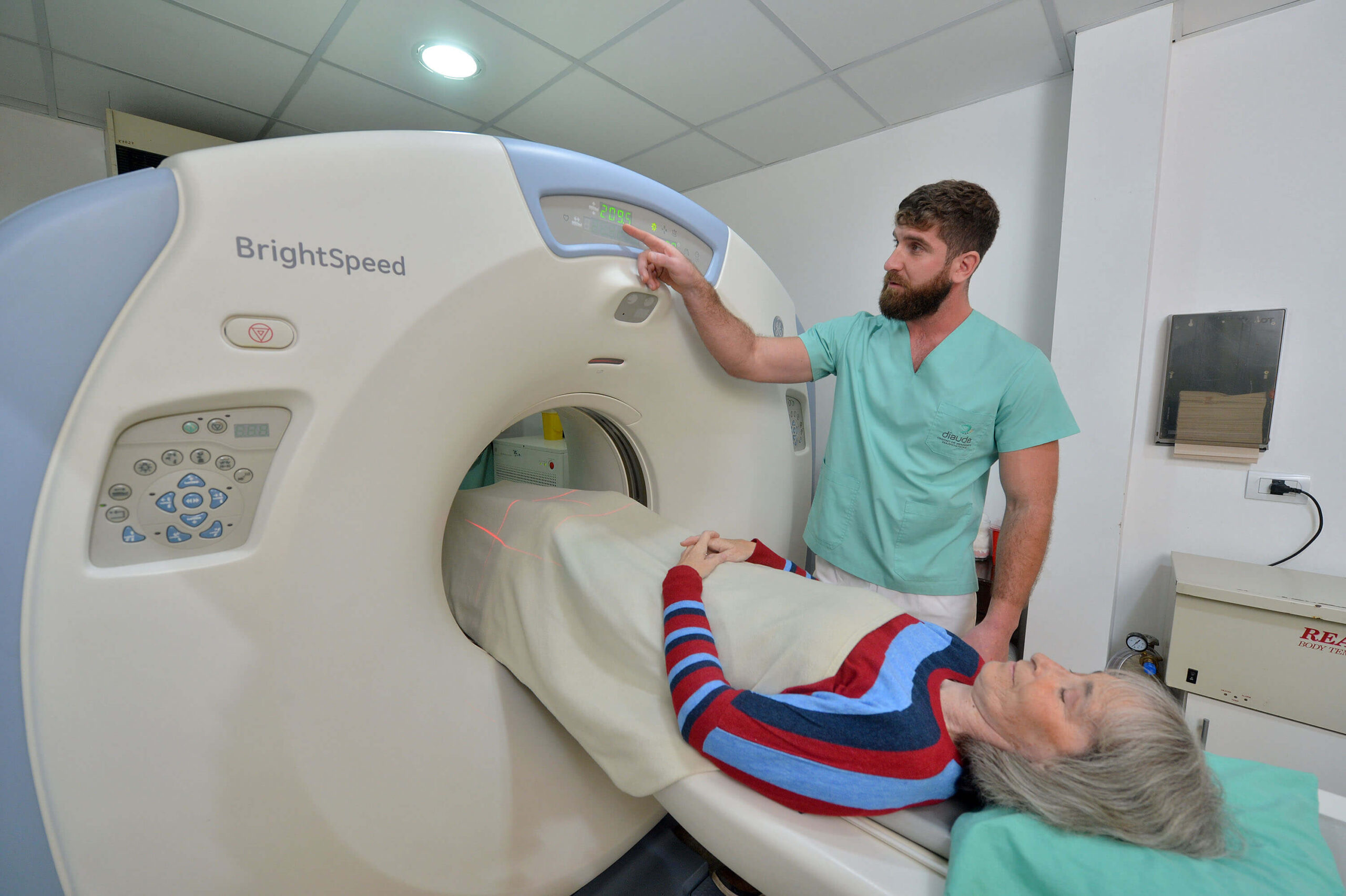 tomografia de tobillo